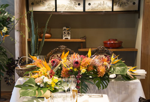 結婚式レストランウェディング　メインテーブルの装花